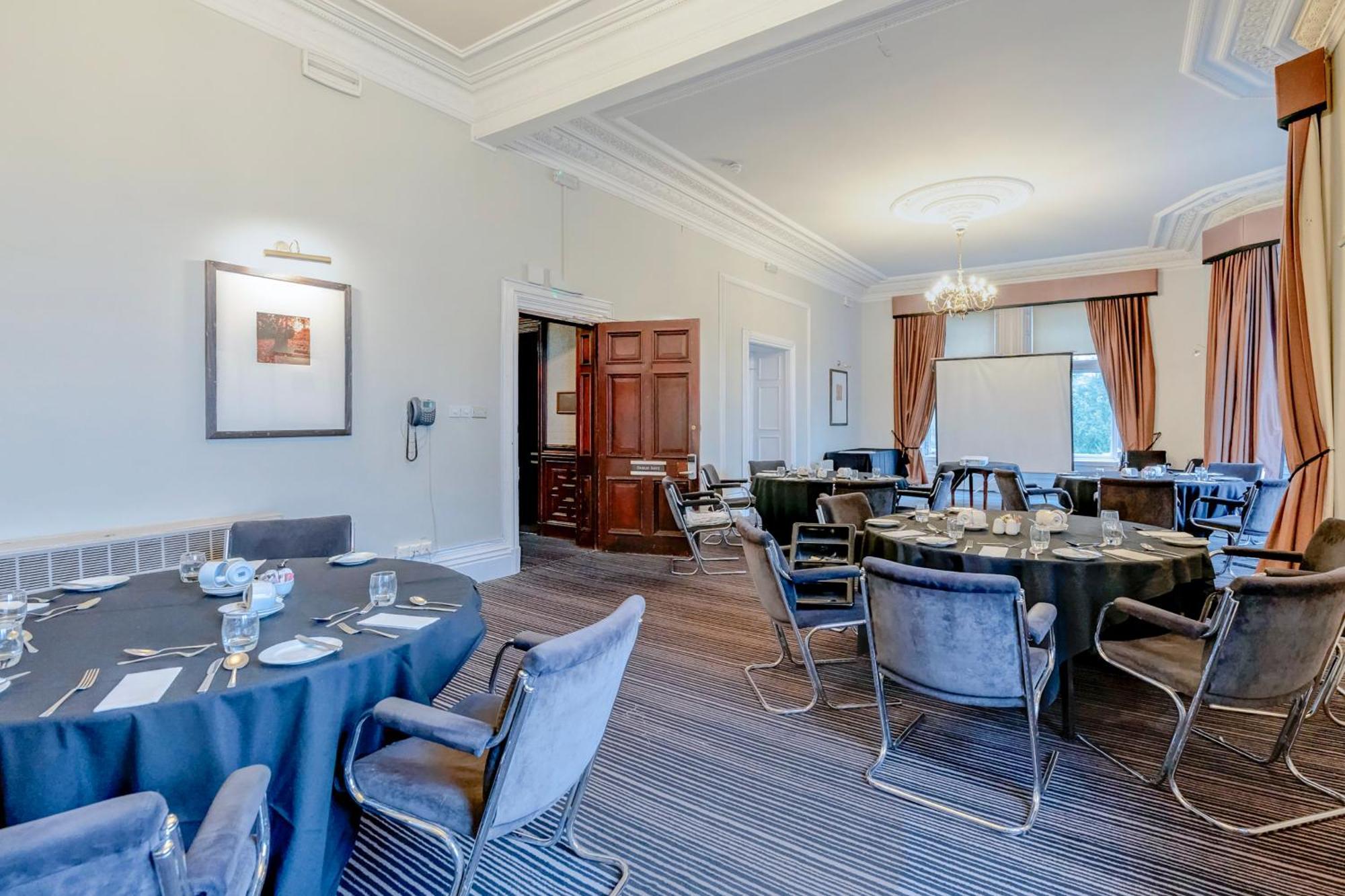 The Landmark Hotel And Spa Leisure Club A Palette Hotel 던디 외부 사진